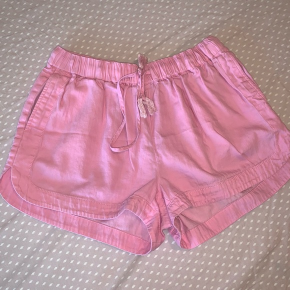 Vineyard Vines Pants - Vineyard Vines Pull On Shorts